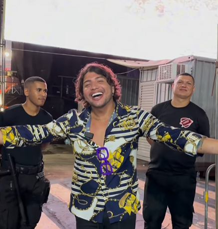 ‘Nattanzinho’ é flagrado no Carnaval de Rio Branco e viraliza com influenciadores acreanos