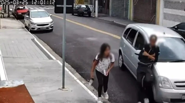 Pai atropela adolescente que teria brigado com filho em escola de SP; veja vídeo!