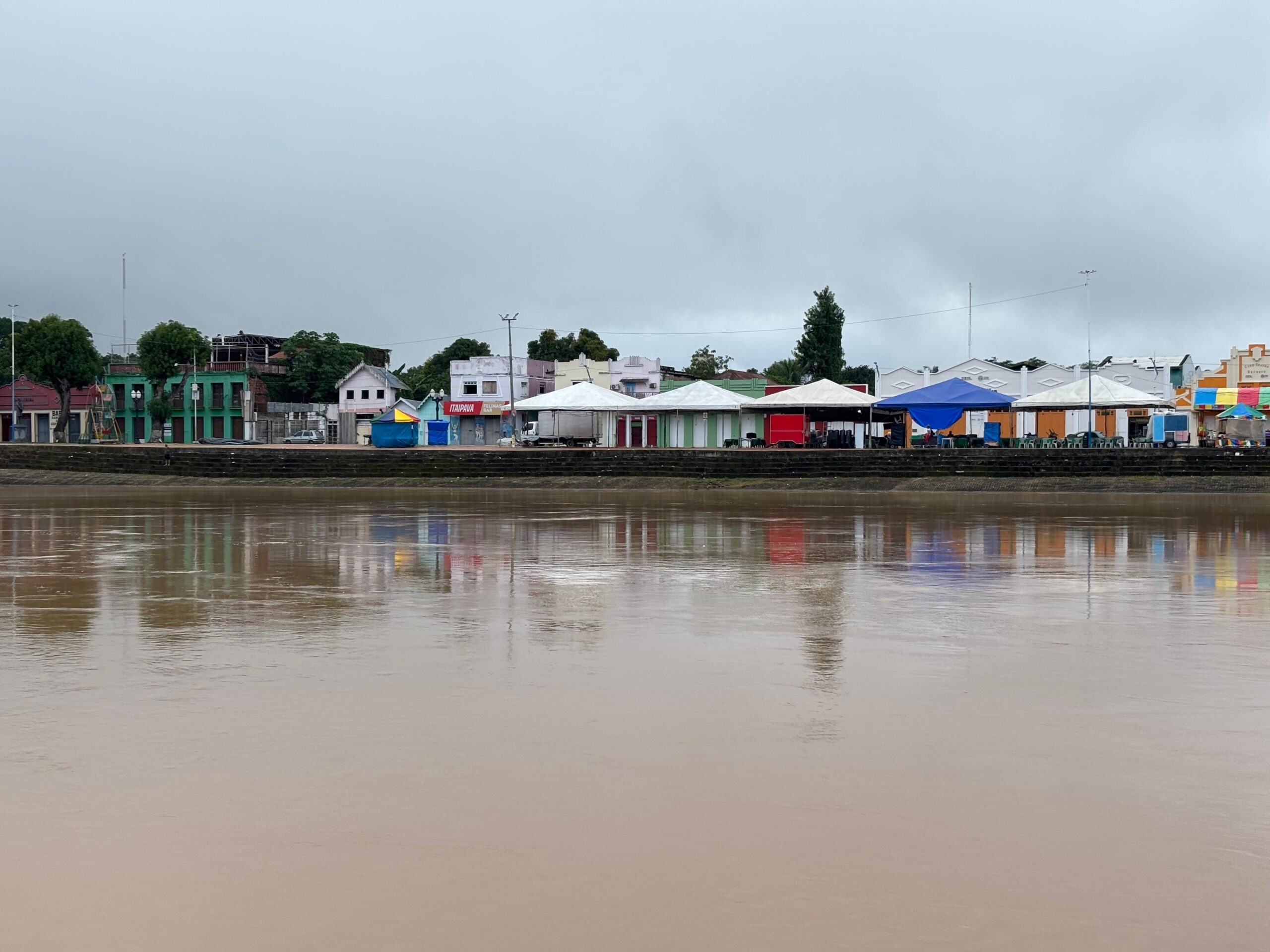 Medição das 12h: nível do Rio Acre mantém elevação e chega a 15,24 metros na capital