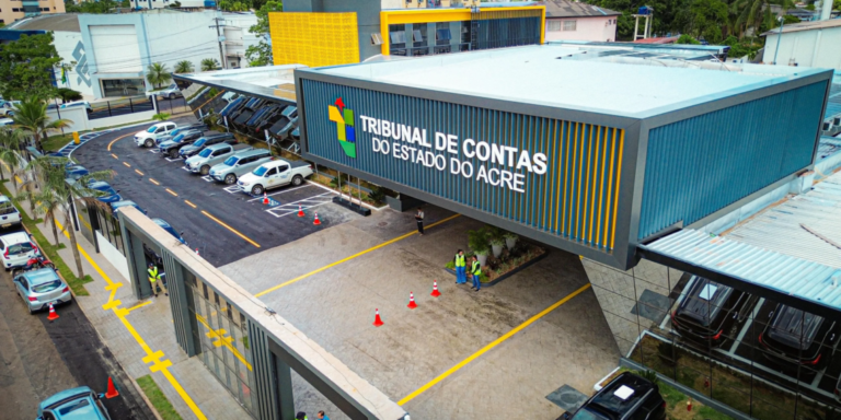 Após ação do STF, TCE cobra municípios do Acre por gastos com Emendas Pix