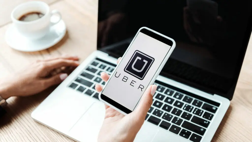 Uber diz adeus ao país e encerra definitivamente suas operações
