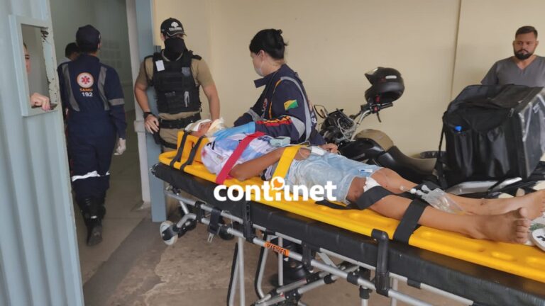 Adolescentes ficam feridos após colidirem bicicleta em carro na Baixada da Sobral