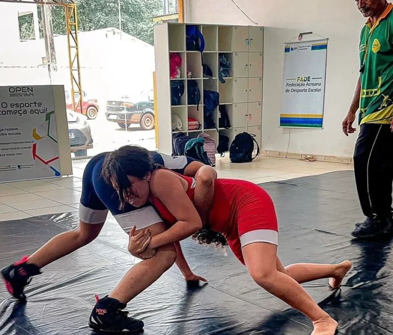 Equipe da ASDEFIR disputa Brasileiro de Wrestling em São Paulo