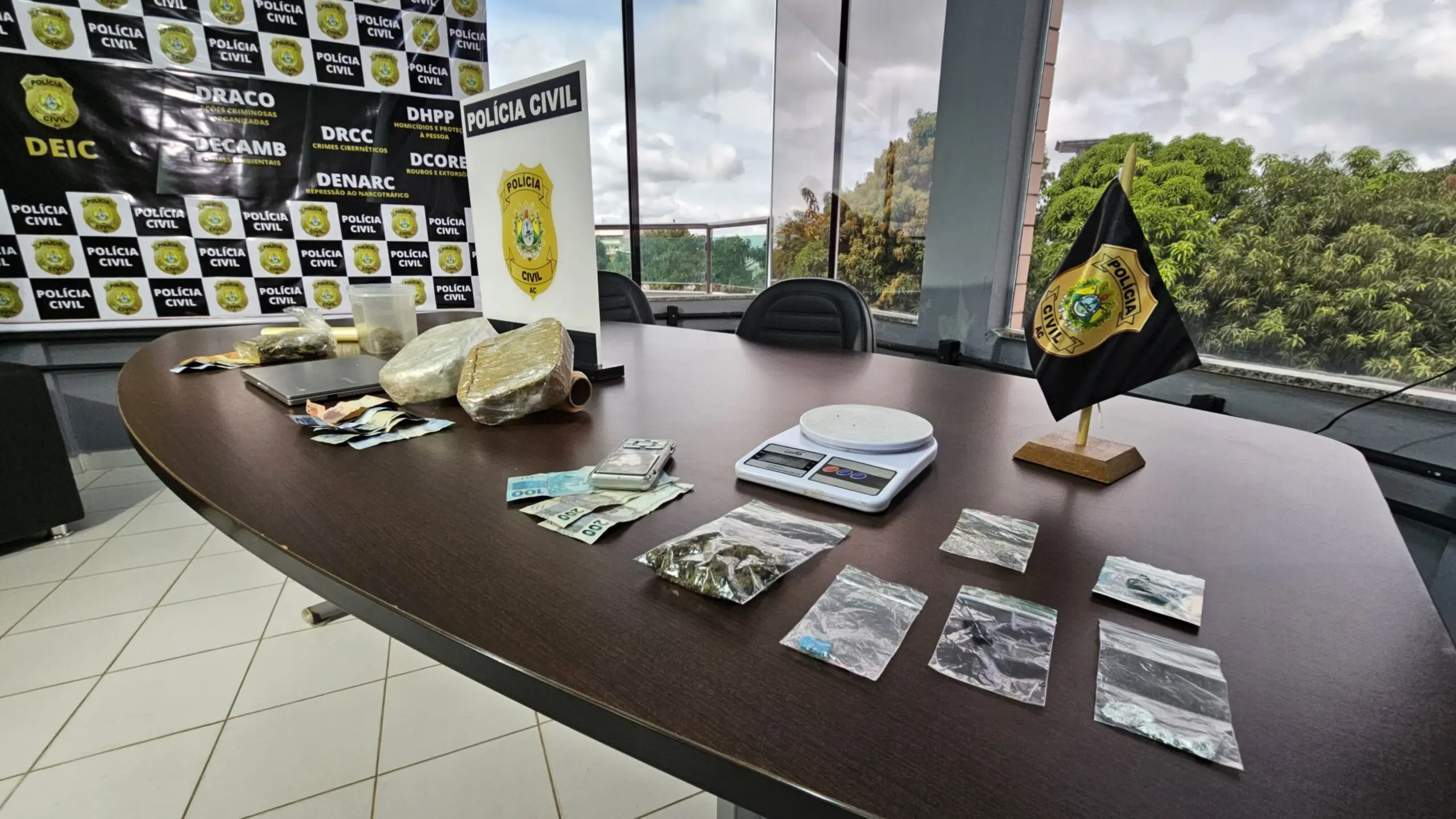 Com nove prisões, operação mira em quadrilha que movimentou mais de R$ 2,5 milhões com tráfico no Acre