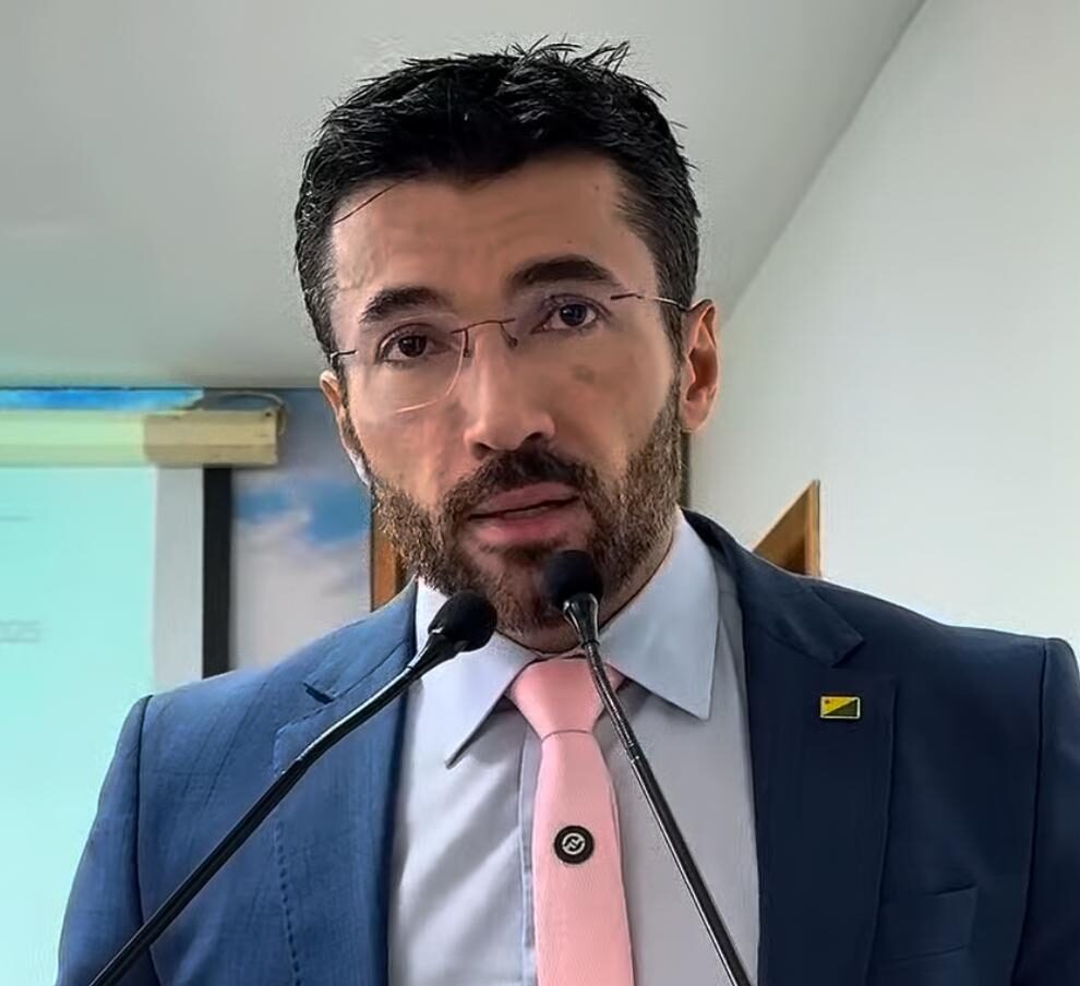 Vereador propõe corte de salário para vereadores que chegam atrasados na Câmara de Rio Branco