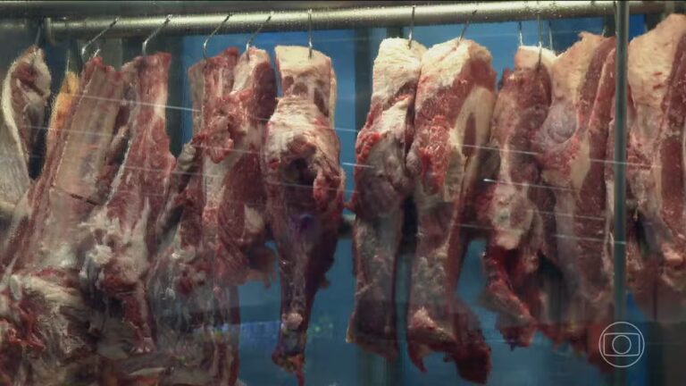 Aumento nas exportações faz o preço da carne subir nos supermercados do Brasil