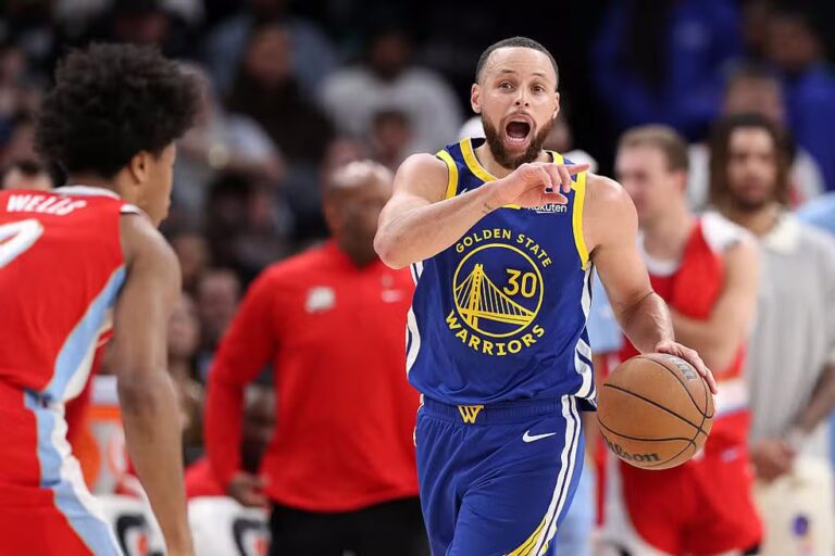 NBA: Com shows de Curry e Jokic, pela primeira vez dois MVPs marcam mais de 50 pontos no mesmo dia