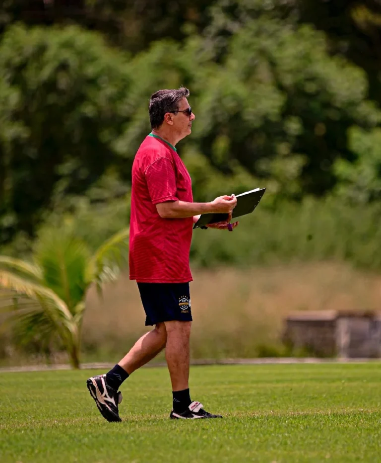 Ulisses Torres “espera” contratações de reforços no Independência