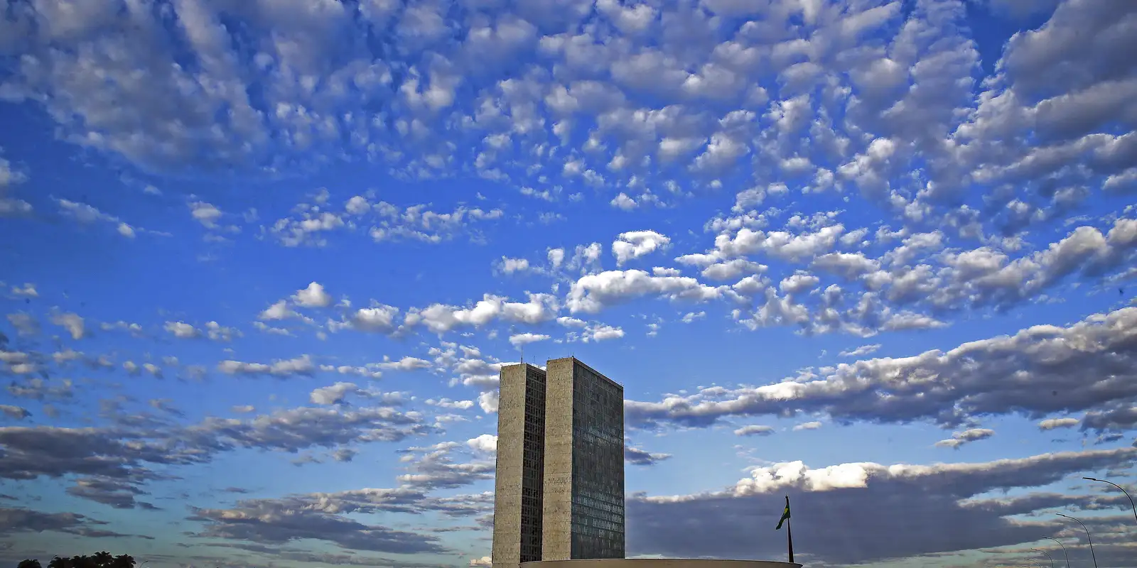Alcolumbre marca para 17 de junho leitura do pedido para CPI do INSS