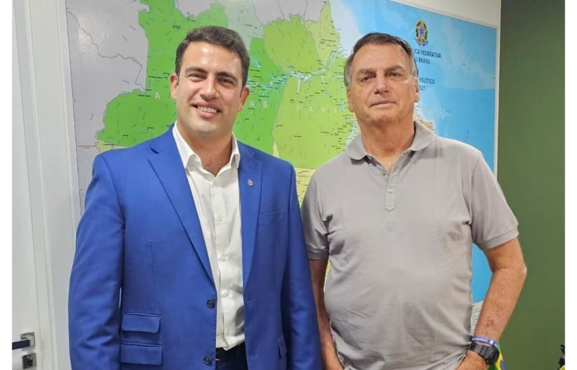 bolsonaro-sinaliza-candidatura-do-policial-caporezzo-ao-senado-em-mg