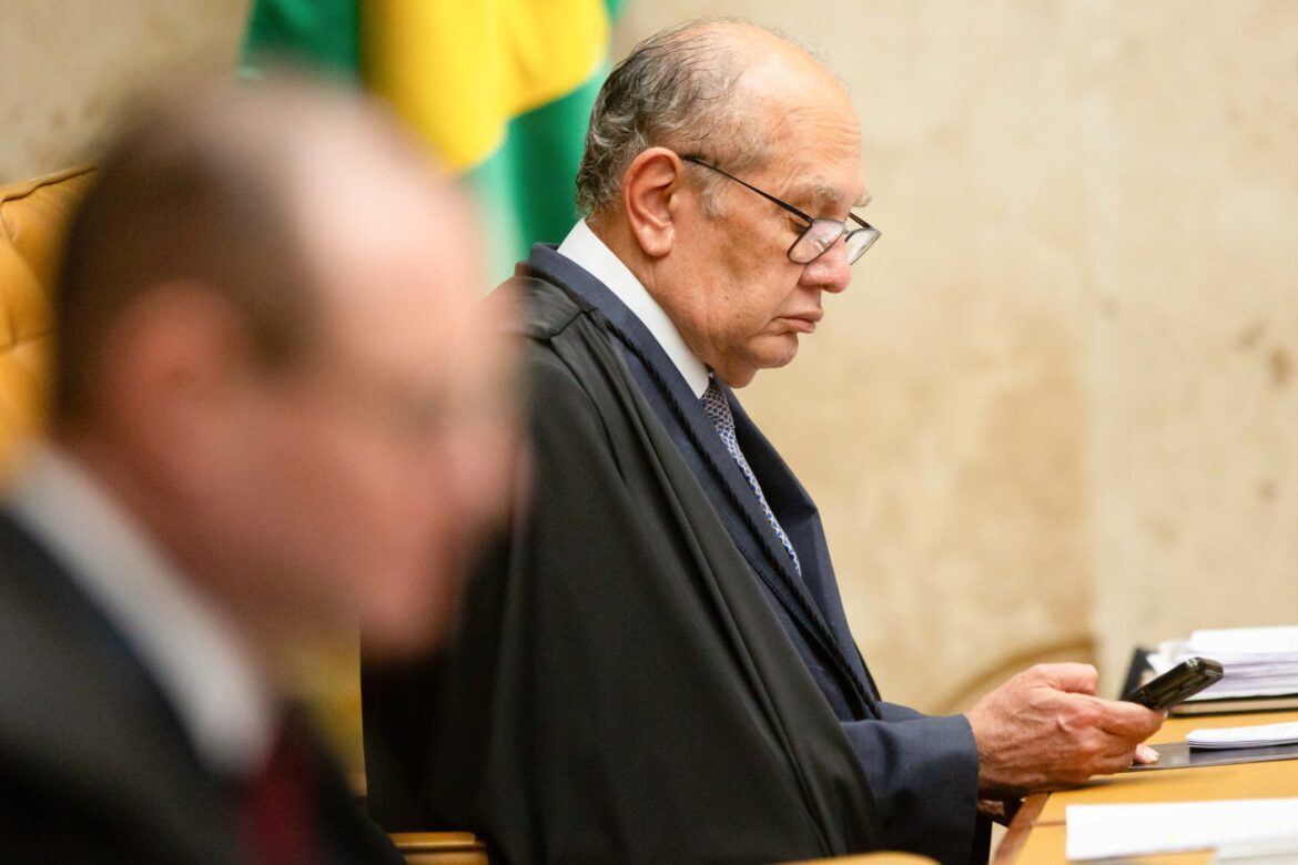 gilmar-suspende-julgamento-sobre-aposentadoria-de-policiais-paulistas