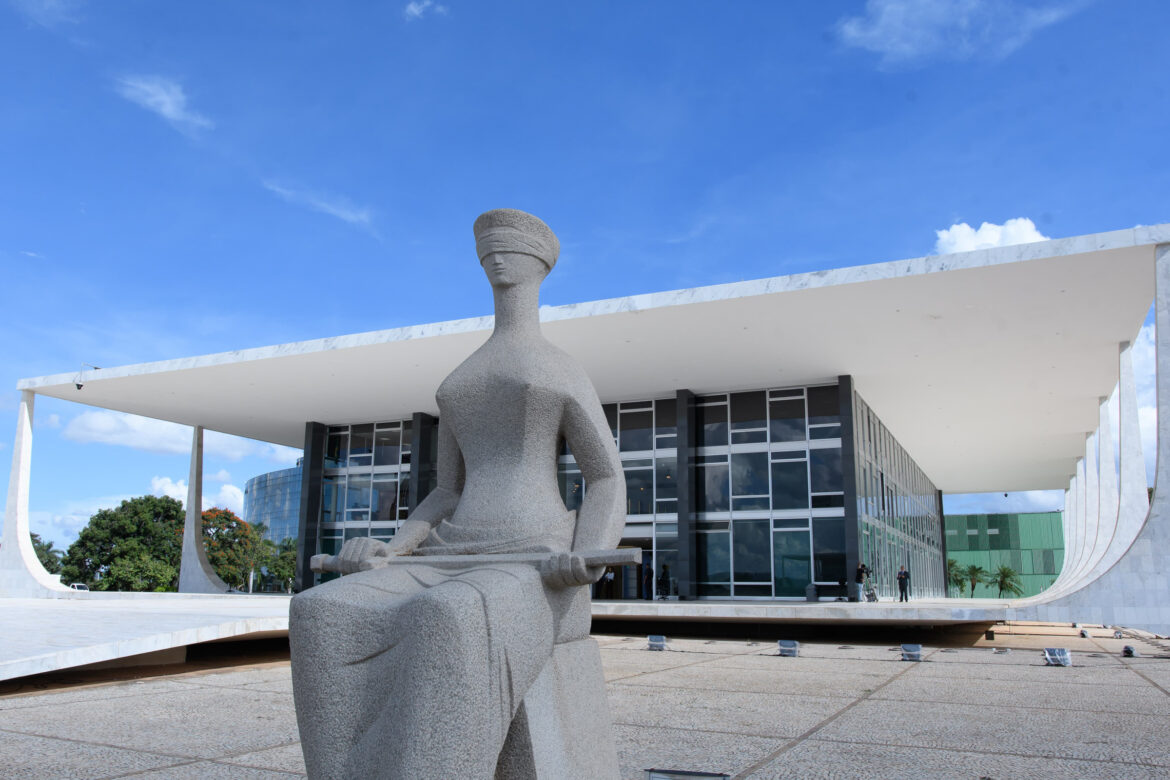 dino-comunica-tse-para-cumprir-decisao-que-levara-a-troca-de-deputados