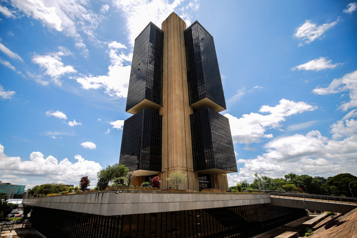 alta-do-iof-pode-interromper-elevacao-dos-juros,-diz-ceo-do-bradesco