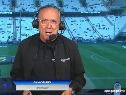 Galvão Bueno curte funk em balada de Mônaco às vésperas da volta a F1