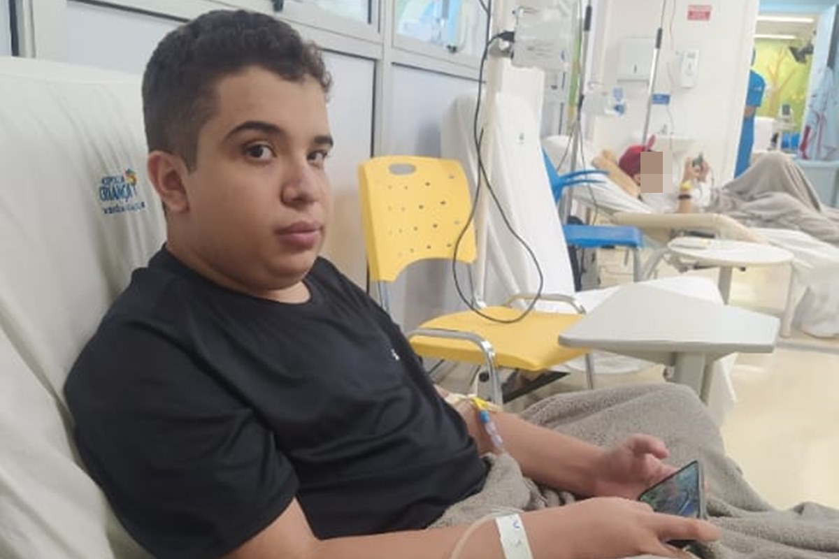 jovem-com-doenca-rara-e-fatal-nao-recebe-medicacao-ha-sete-meses