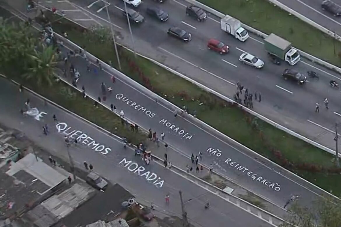 marginal-pinheiros:-protesto-bloqueia-transito-e-afeta-linhas-de-trem
