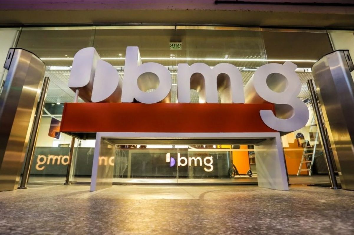 audios:-aposentados-sao-enganados-por-parceiro-do-bmg-em-consignado