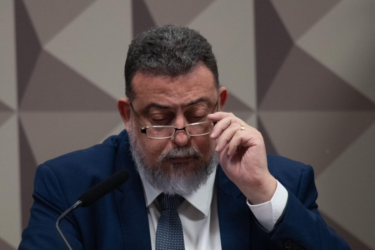 8/1:-ex-diretor-da-abin-diz-que-enviou-relatorios-sobre-risco-nos-qgs