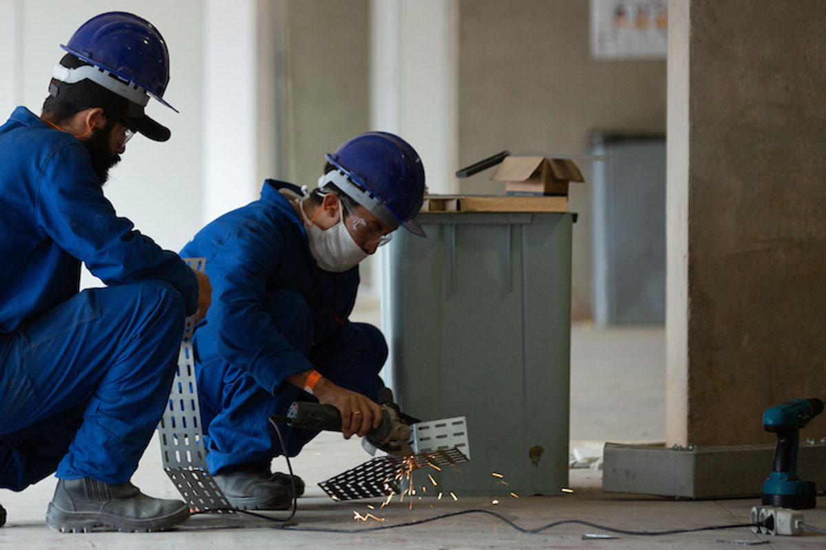 “pessimismo-moderado”:-confianca-da-construcao-e-a-menor-em-4-anos