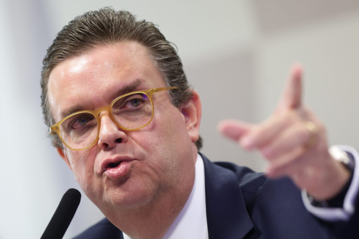 video:-governo-ainda-nao-discute-verba-publica-para-pagar-aposentados