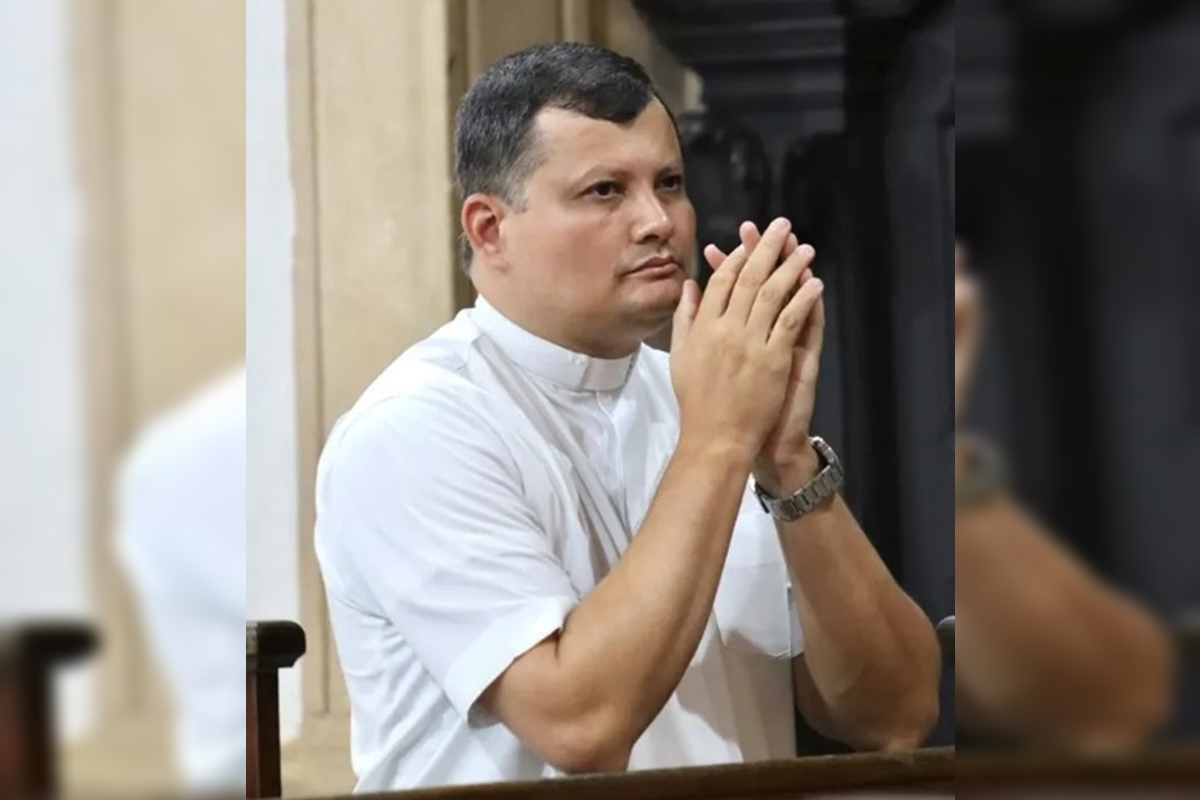 padre-que-ficou-preso-em-telhado-narra-30-horas-de-desespero.-confira