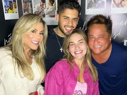 Em meio a término de Virginia e Zé Felipe, Leonardo e Poliana mostram rotina na fazenda