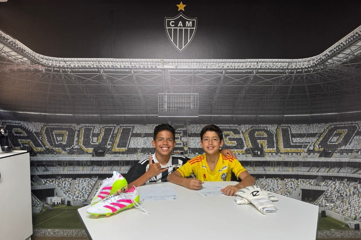 destaques-do-candangao-sub-11-assinam-contrato-com-o-atletico-mg