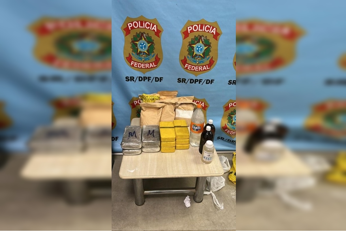 mulher-que-carregava-bebe-e-presa-com-drogas-no-aeroporto-de-brasilia