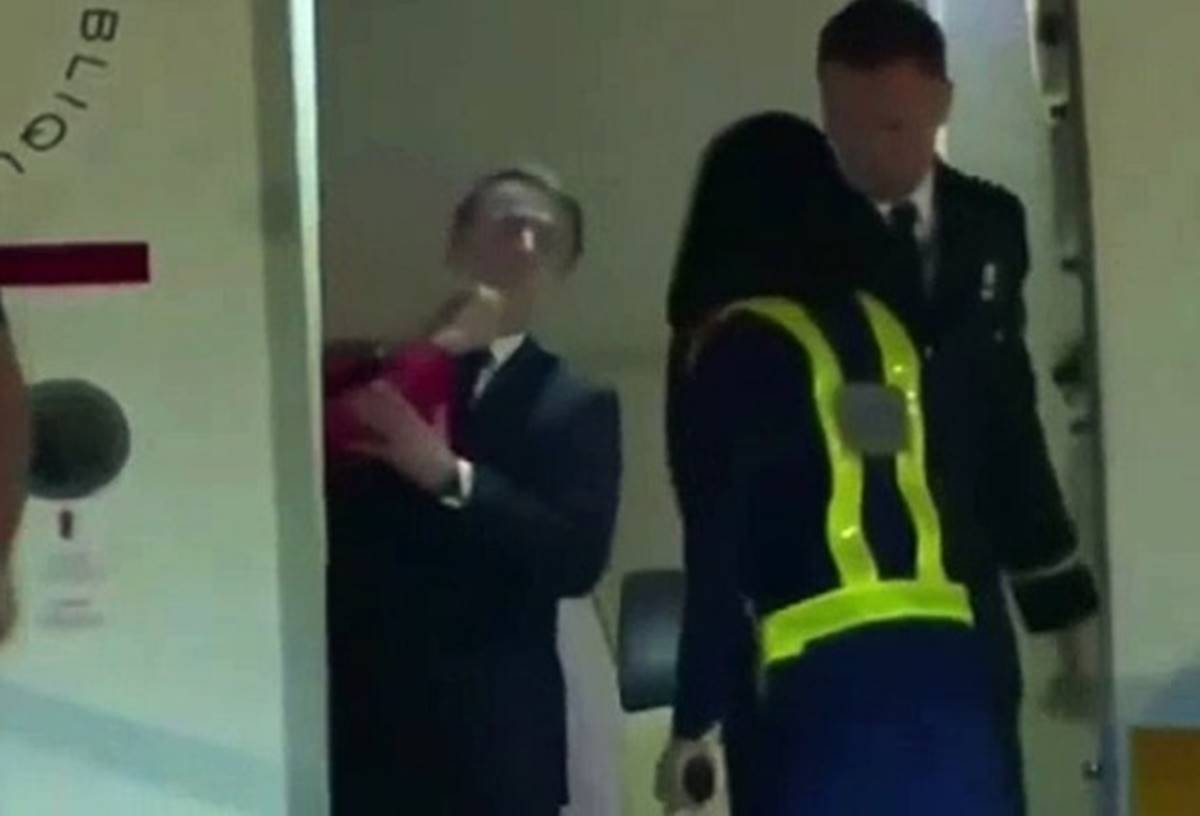 apos-levar-tapa-da-esposa,-macron-recebe-conselho-conjugal-de-trump