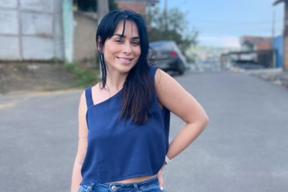 luciana-picorelli-aciona-a-justica-para-recuperar-fantasia;-entenda