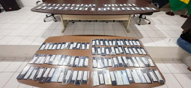 Polícia Civil convoca mais de 500 vítimas para reaver celulares recuperados no Acre