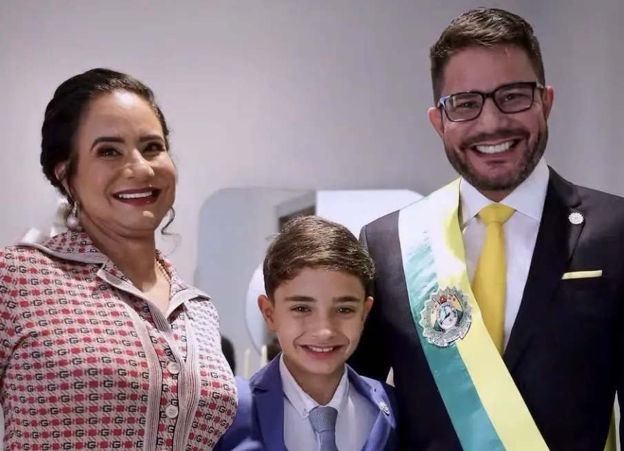 “Ela que nos permitiu estar aqui”, diz Gladson durante homenagem ao Dia das Mães; VÍDEO