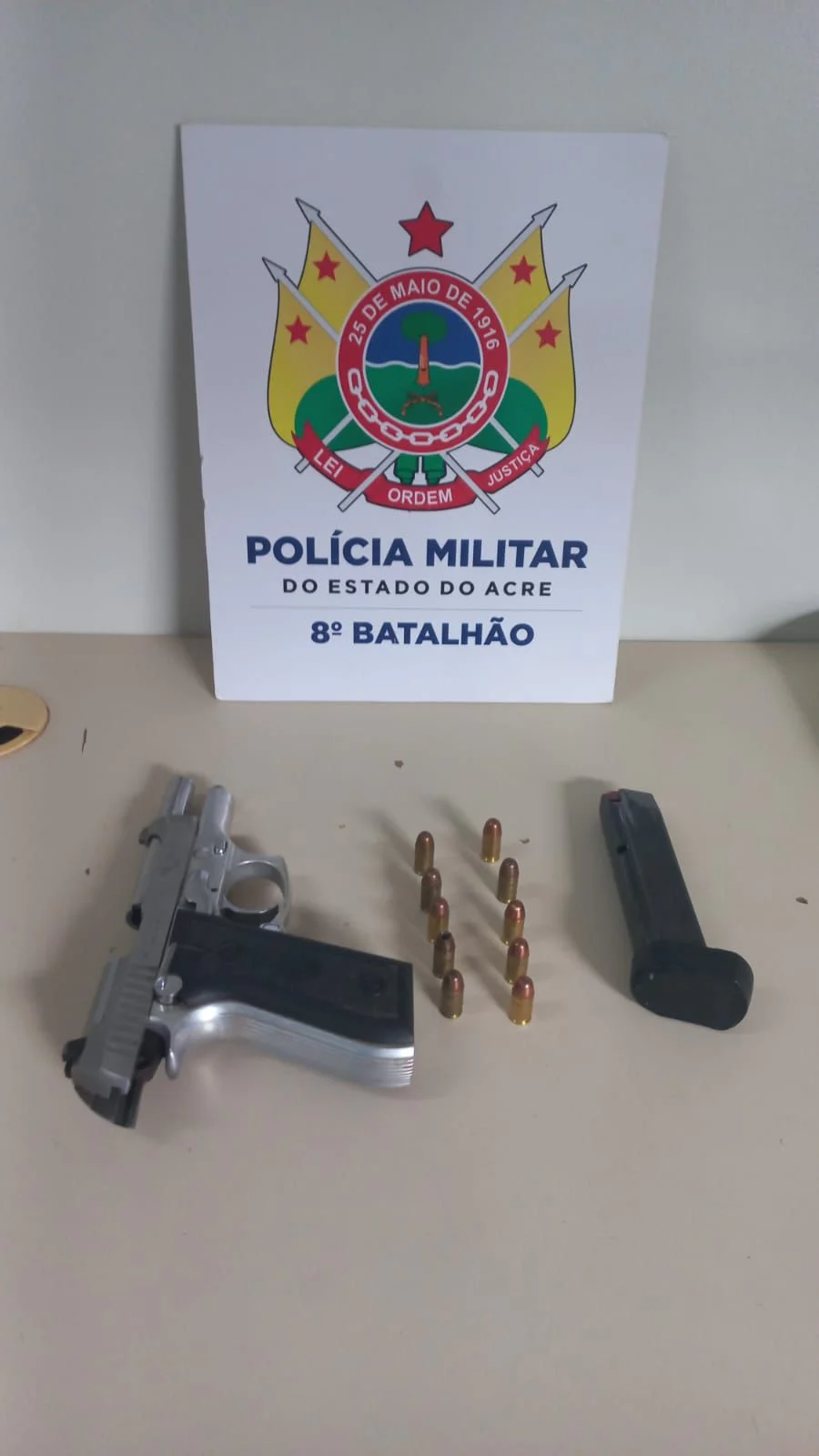 Polícia Militar apreende pistola municiada na região central de Sena Madureira