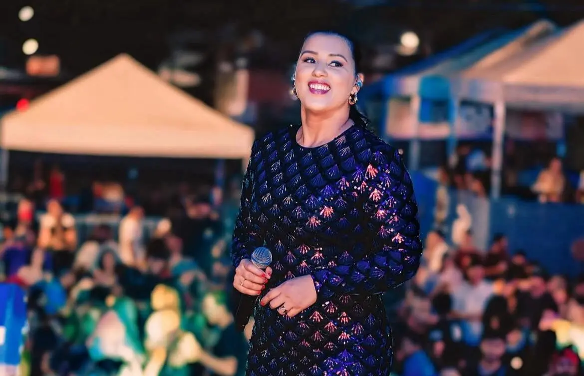 Sandra Melo abre o CarnavAssis 2025 nesta sexta; veja quem mais agita a primeira noite na fronteira