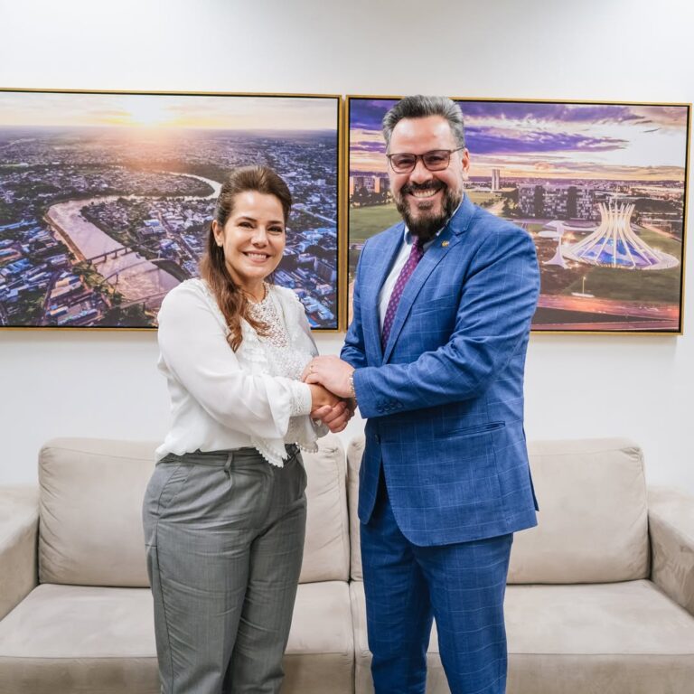 Alan Rick e Mara Rocha discutem em agenda prioridades para o desenvolvimento do Acre