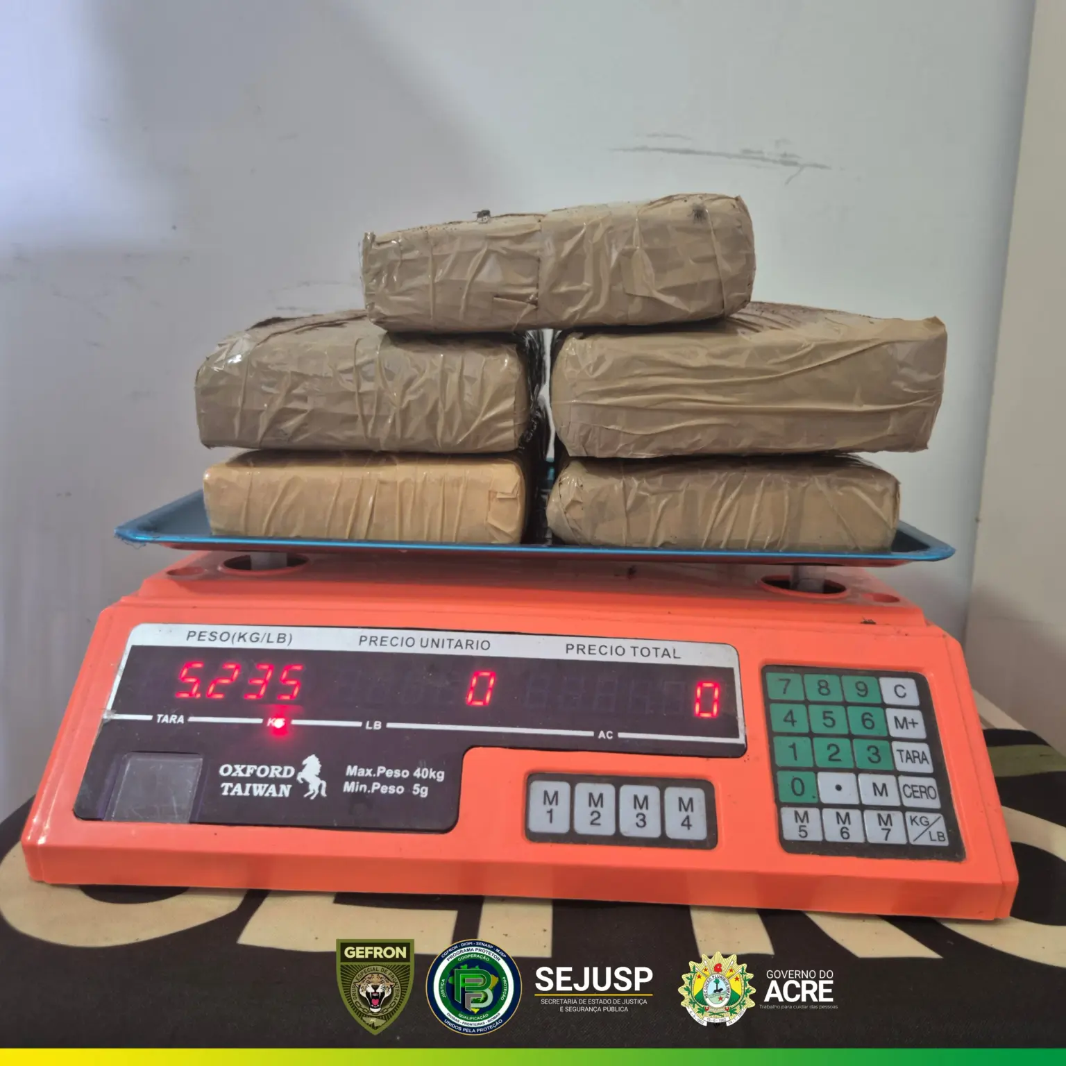 Adolescente é apreendida com mais de R$ 50 mil em skunk no interior do Acre