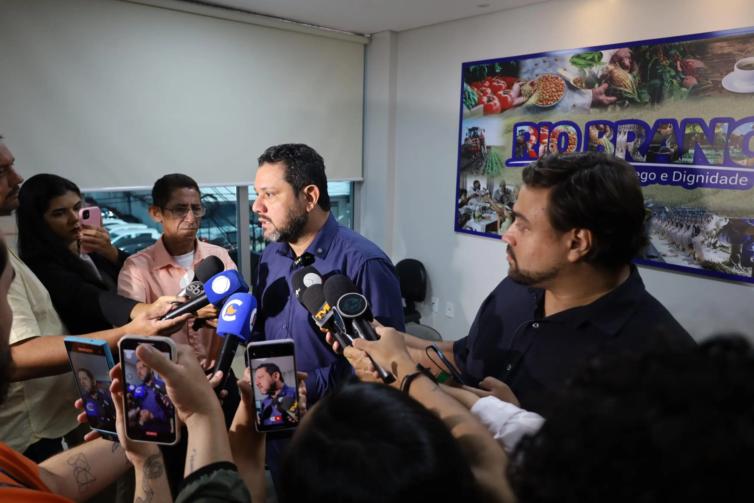 “De dia nós temos que atender o cidadão”, diz João Marcos sobre mudança do Centro POP na madrugada