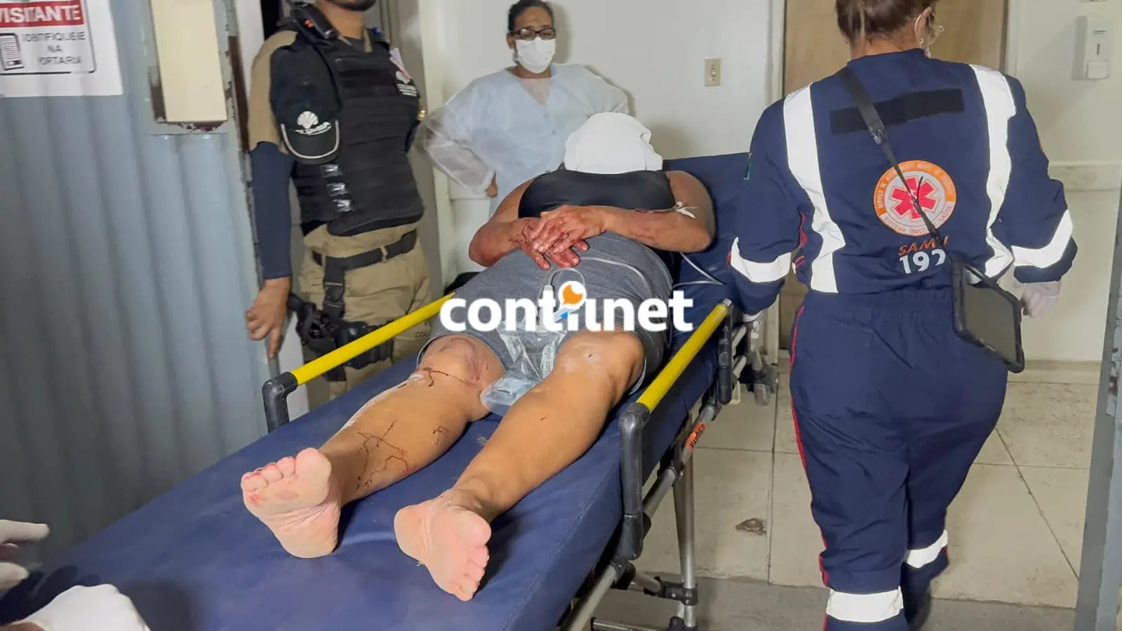 Homem não aceita fim de relacionamento e tenta matar ex com golpe de faca enquanto ela dormia