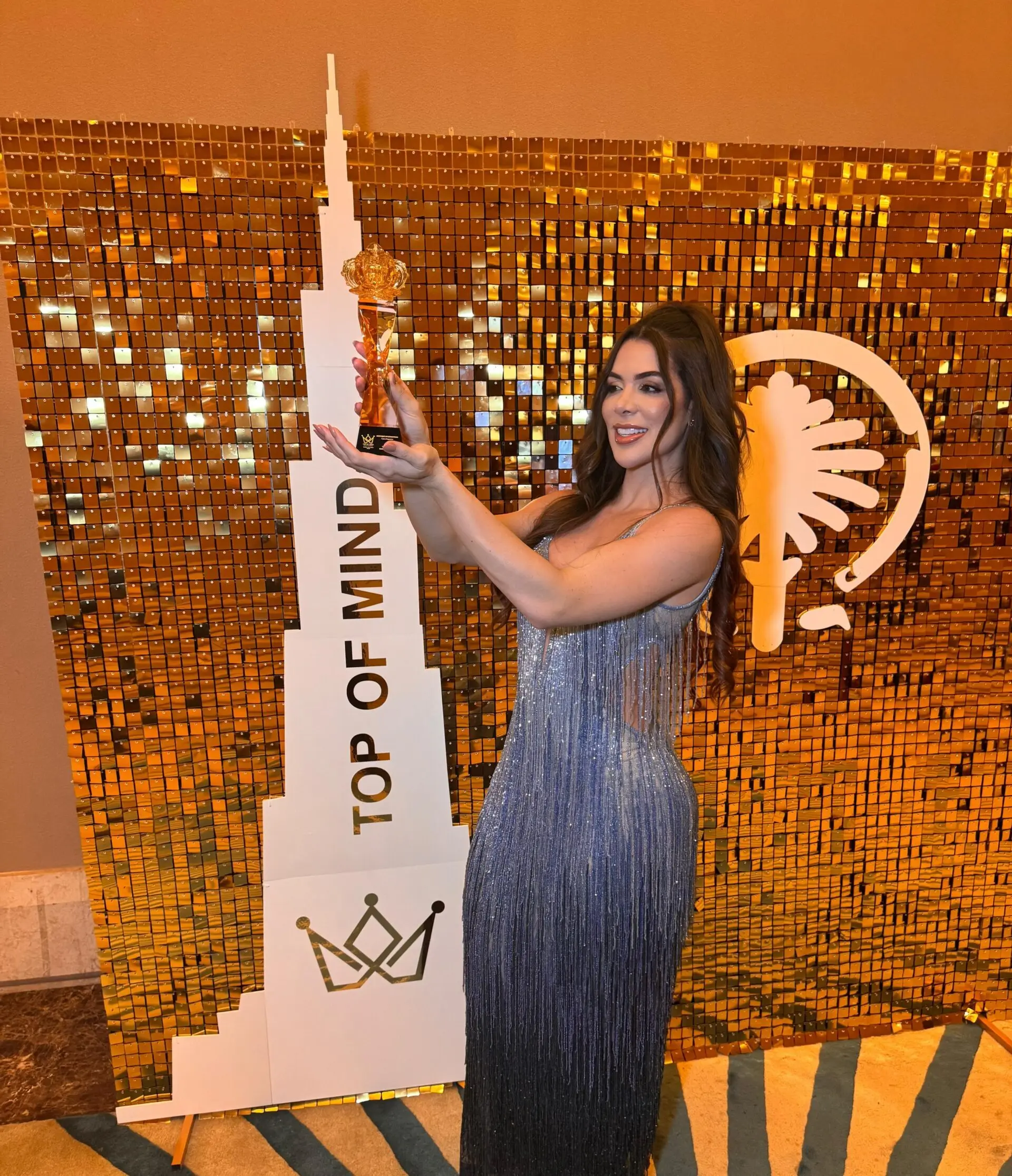Biomédica acreana dra. Luana Ângelo é premiada em evento internacional de estética em Dubai