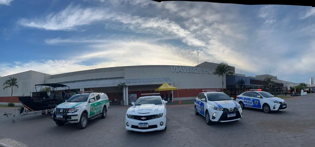 Exposição comemorativa de 109 anos da PM atrai público do Via Verde Shopping