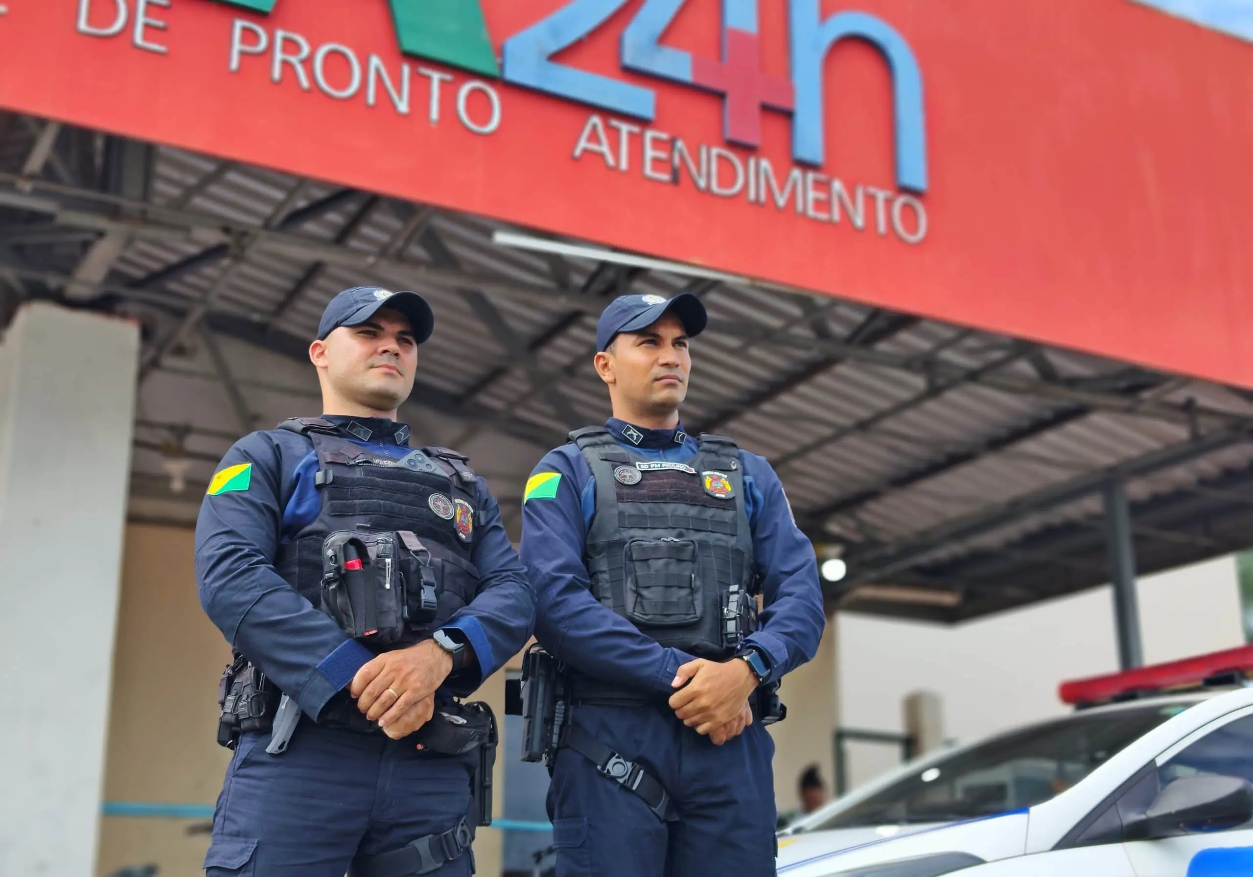 A verdadeira face dos policiais que deixam suas famílias para proteger as nossas