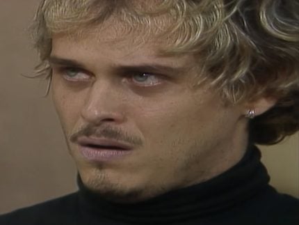 ator-de-“a-viagem”-relembra-susto-no-metro-por-causa-de-figurino-da-novela