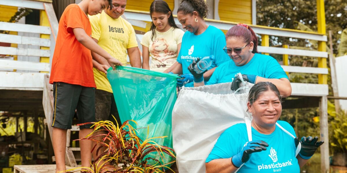bonus-para-catadores-impede-que-plasticos-poluam-rios-da-amazonia