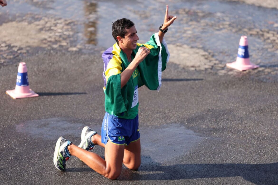 brasiliense,-caio-bonfim-e-prata-nos-10-km-de-marcha-atletica-em-madri