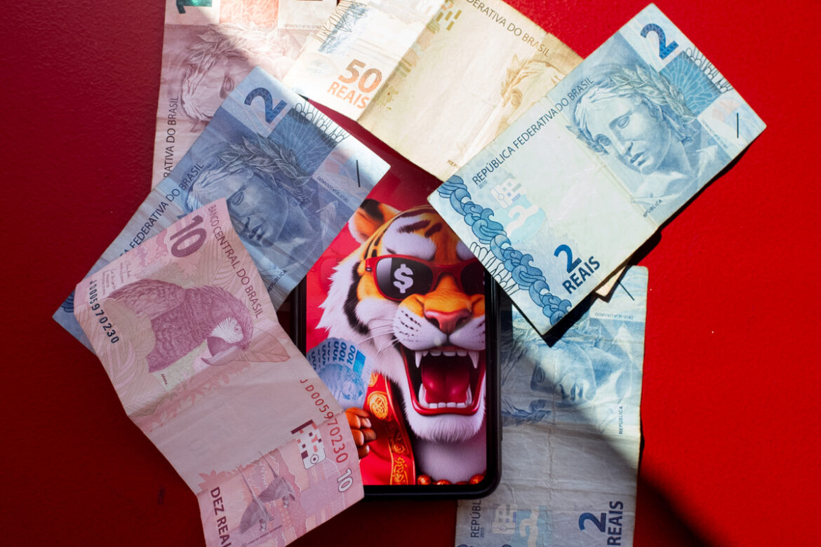 sem-dar-dinheiro-para-o-“tigrinho”,-homem-vira-saco-de-pancadas-da-ex