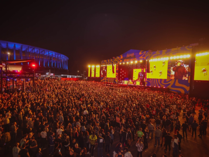mais-vivo-do-que-nunca:-porao-do-rock-mostra-que-o-genero-ainda-arrasta-multidoes