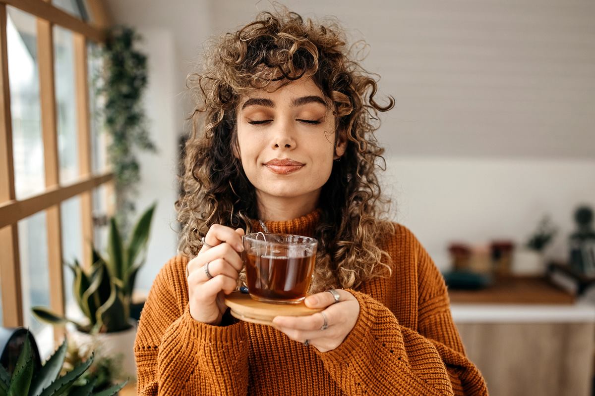 4-chas-calmantes-para-combater-a-ansiedade;-veja-como-prepara-los