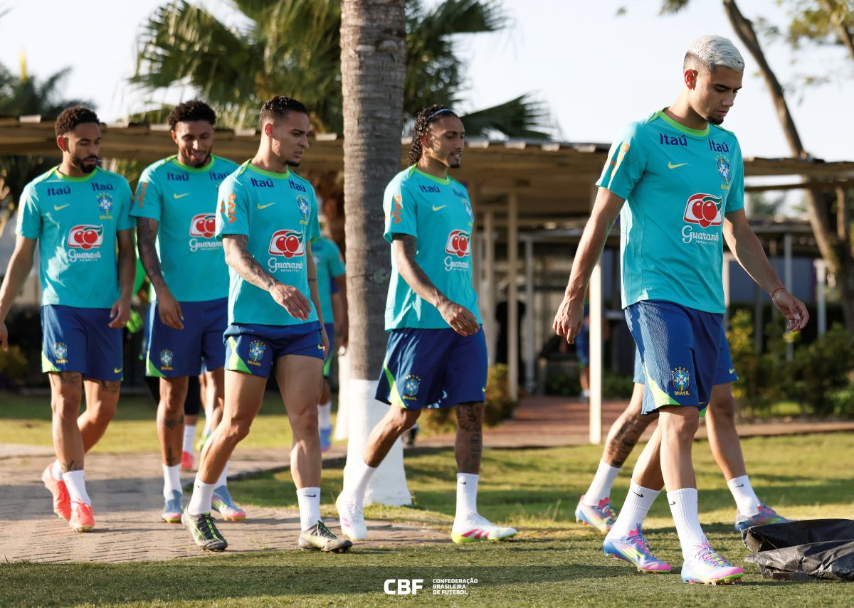 confira-como-foi-o-primeiro-treino-de-ancelotti-pela-selecao
