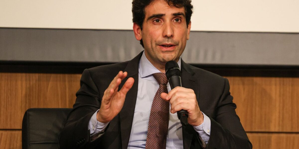 galipolo-diz-que-iof-nao-deveria-ser-usado-para-arrecadar