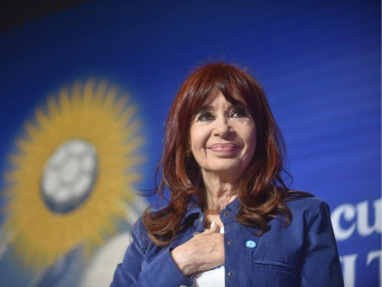 ex-presidente-da-argentina,-kirchner,-anuncia-candidatura-ao-cargo-de-deputada